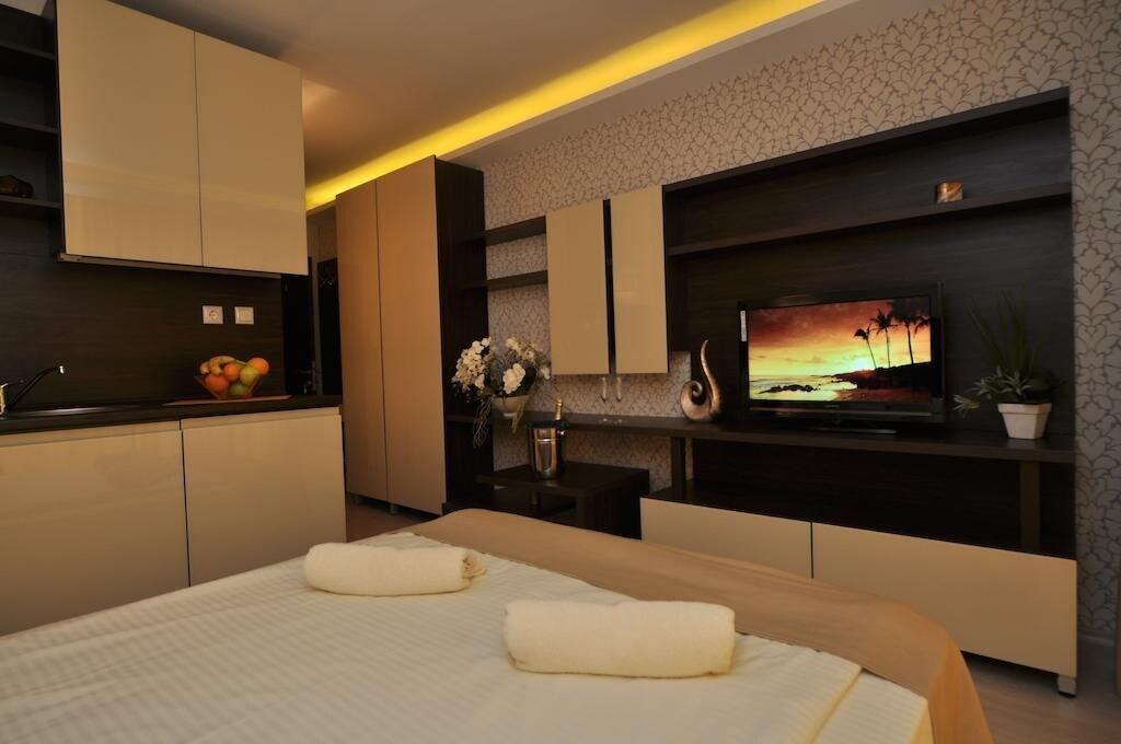 סאני ביץ' Harmony Suites Jungle מראה חיצוני תמונה