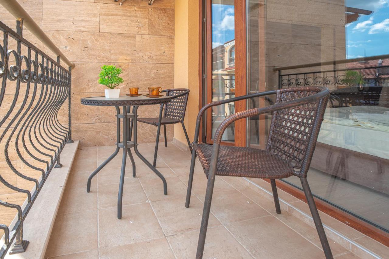 סאני ביץ' Harmony Suites Jungle מראה חיצוני תמונה