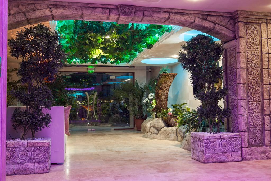 סאני ביץ' Harmony Suites Jungle מראה חיצוני תמונה