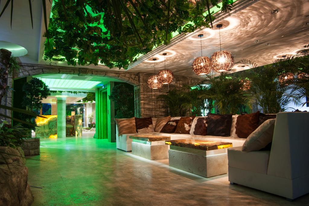 סאני ביץ' Harmony Suites Jungle מראה חיצוני תמונה