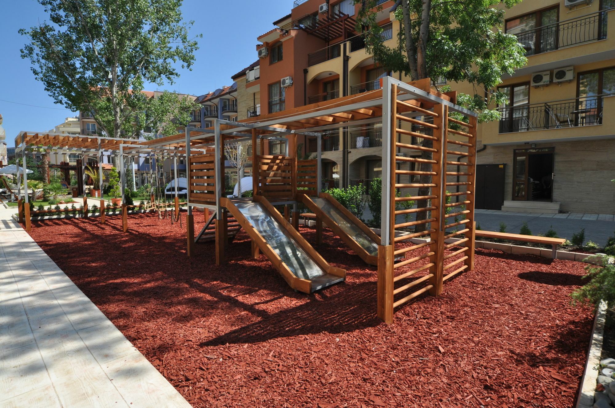 סאני ביץ' Harmony Suites Jungle מראה חיצוני תמונה